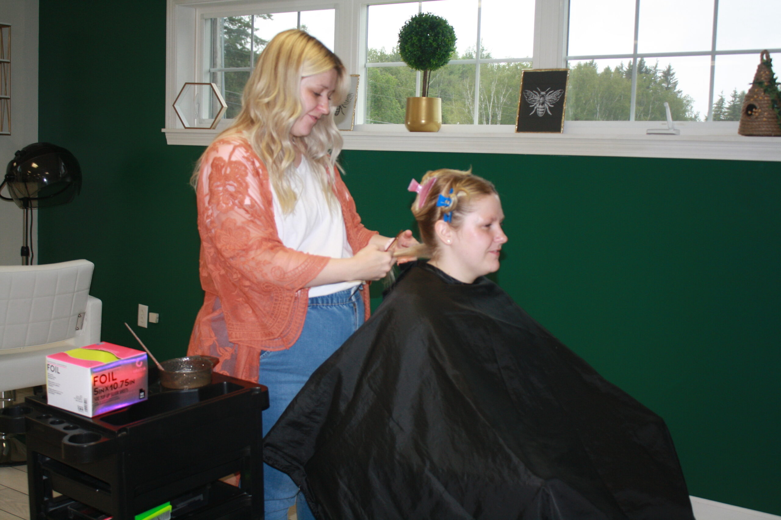 How to use a Foil Board (Hairdresser Tutorial) 