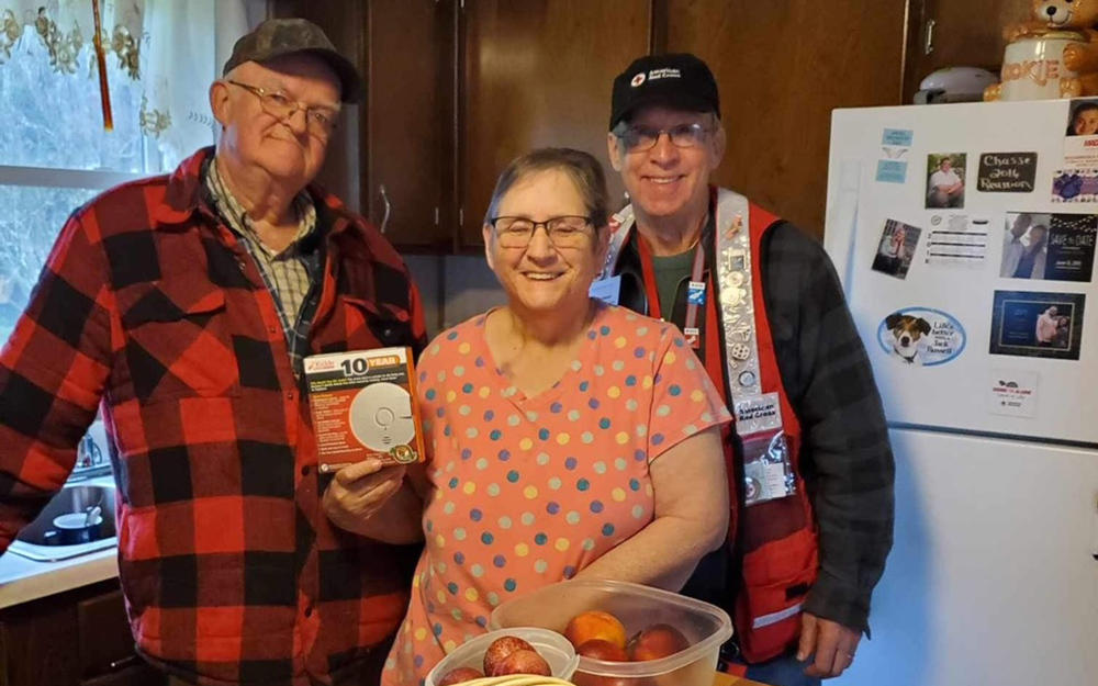 Red Cross installs 127 free smoke alarms - Vimarsana News