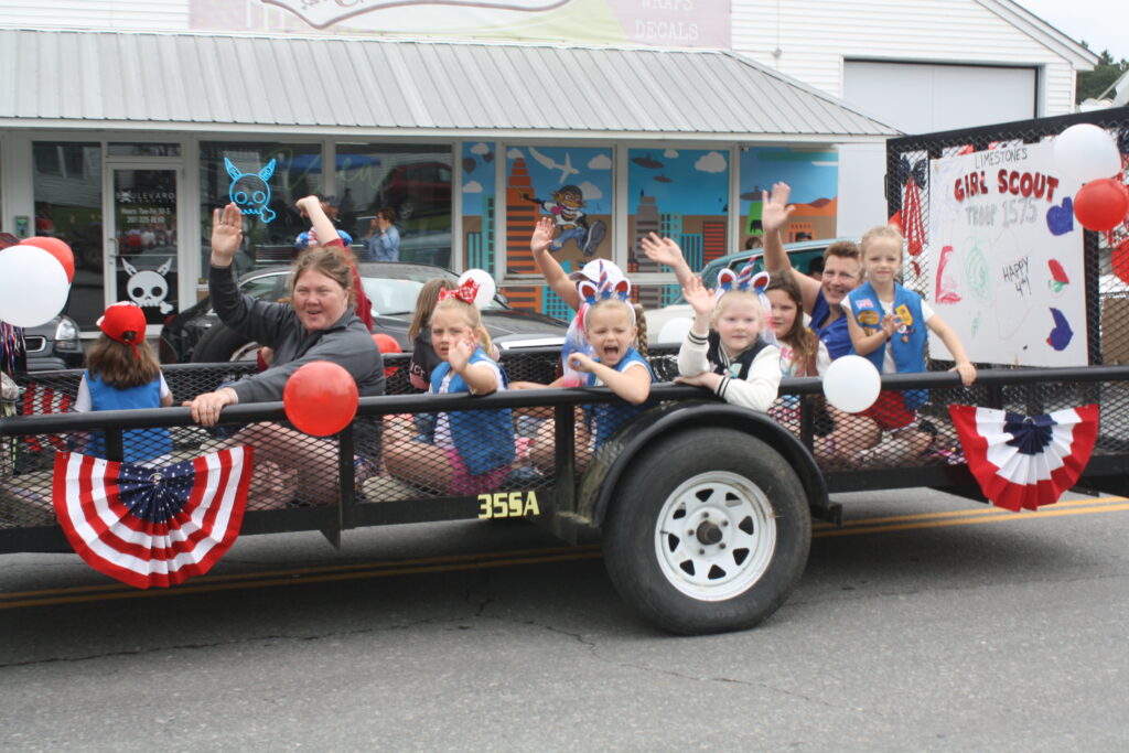 Limestone reschedules fireworks but hundreds enjoy patriotic parade ...